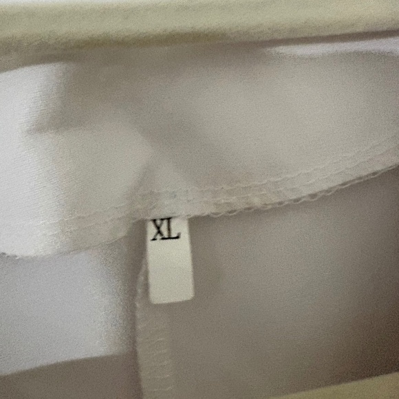 White Blazer Size XL NWOT - Picture 3 of 6